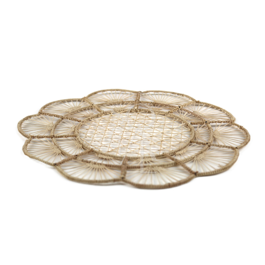CHARGER PLATE - FLORAL RATTAN WIRE