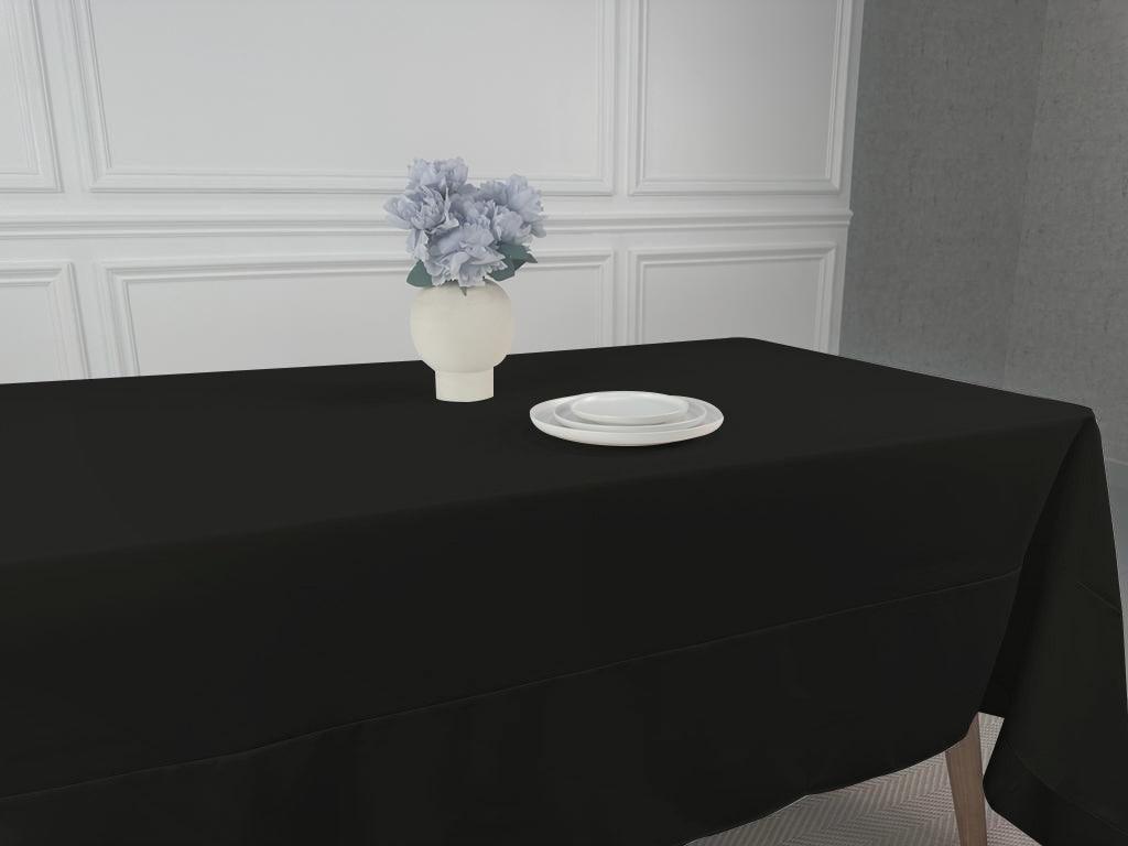 A simple, lightweight tablecloth for a Polycotton Tablecloth. Provides a cloth feel for any table setting. Easy to wash and reuse. Available in 3 sizes.