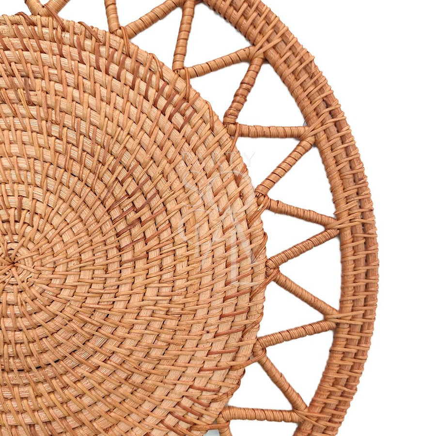 CHARGER PLATE - WOVEN RATTAN